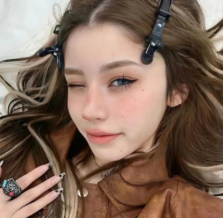忍冬玫瑰